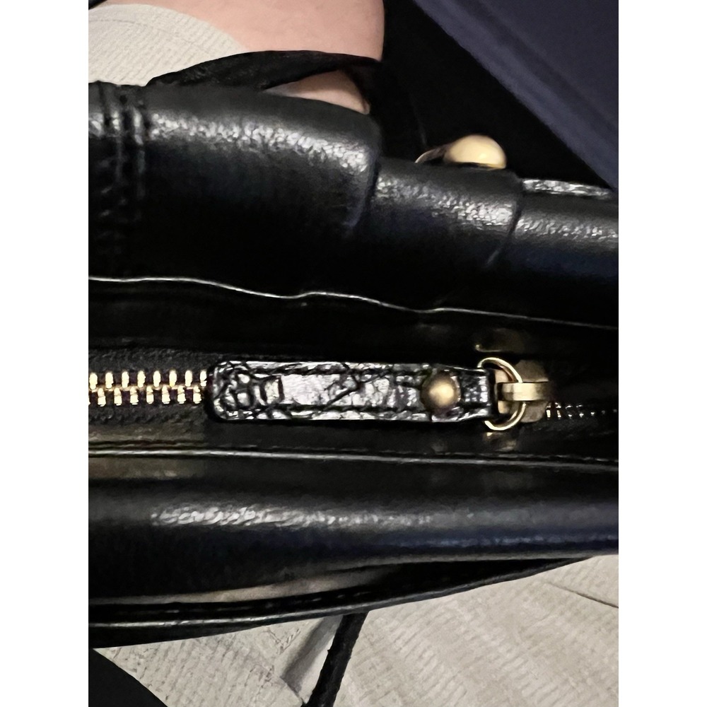 Brahmin Black Leather Shoulder Bag Crocodile Embossed Accents Gold Tone Hardware - Picture 7 of 10